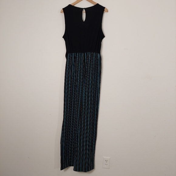 Emma & Michele Jumpsuit Pamtsuit Black Turquoise Striped Sleeveless Size M - Picture 8 of 10